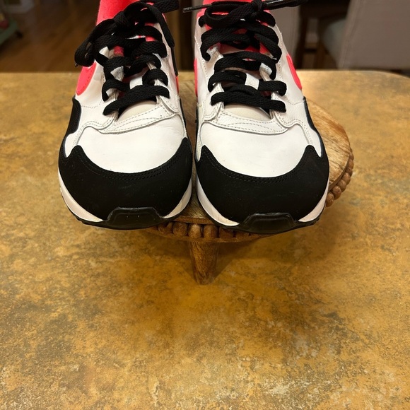 Nike Air Max St White, Black and Neon Sneakers - Picture 7 of 13